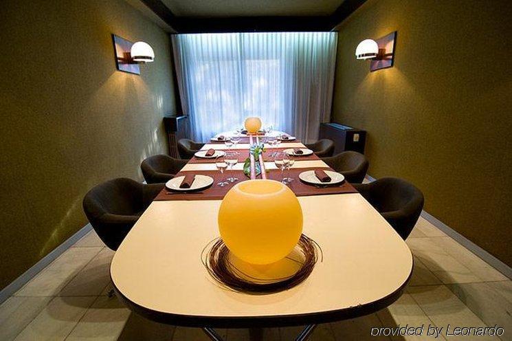 Hotel America Игуалада Ресторан фото