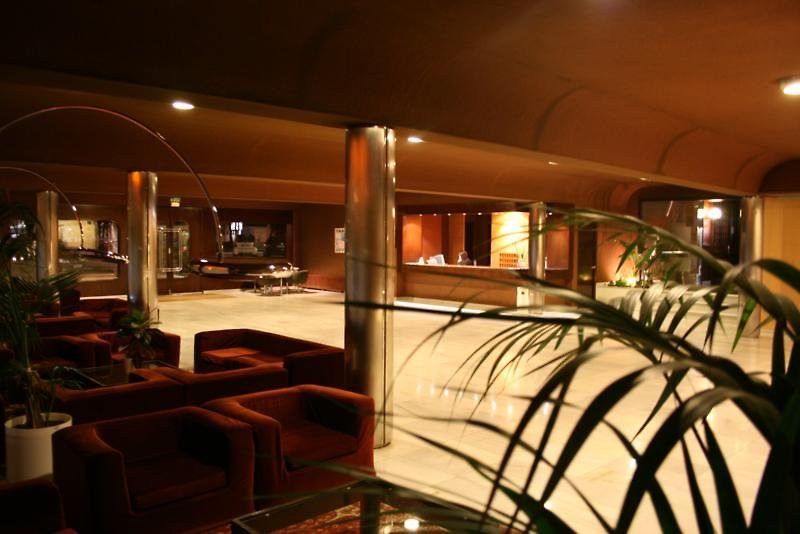 Hotel America Игуалада Интерьер фото