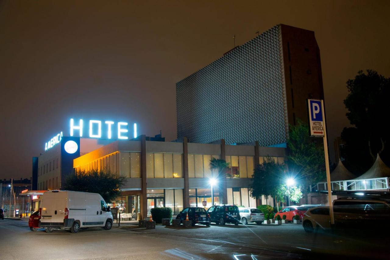 Hotel America Игуалада Экстерьер фото